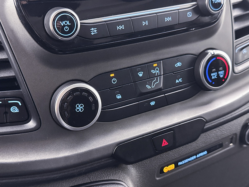 Furgoneta pequeña Ford Transit Custom 280 2.0 TDCI L1H1 Trend Sync Navigatie Trekhaak Achteruitrijcamera Cruise Control Betimmering: foto 9