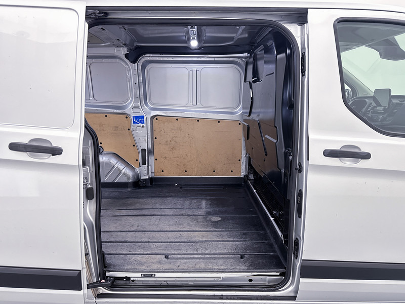 Furgoneta pequeña Ford Transit Custom 280 2.0 TDCI L1H1 Trend Sync Navigatie Trekhaak Achteruitrijcamera Cruise Control Betimmering: foto 18