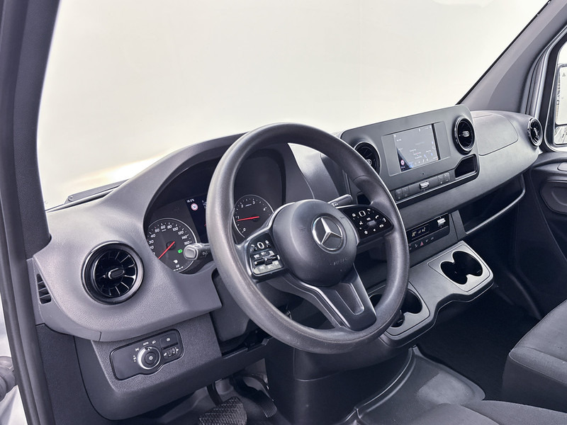 Mercedes-Benz Sprinter 314 2.2 CDI L2H2 Navigatie Inrichting Betimmering Cruise Control Navigatie 220v Omvormer Sidebars - Furgón: foto 5 Mercedes-Benz Sprinter 314 2.2 CDI L2H2 Navigatie Inrichting Betimmering Cruise Control Navigatie 220v Omvormer Sidebars - Furgón: foto 5