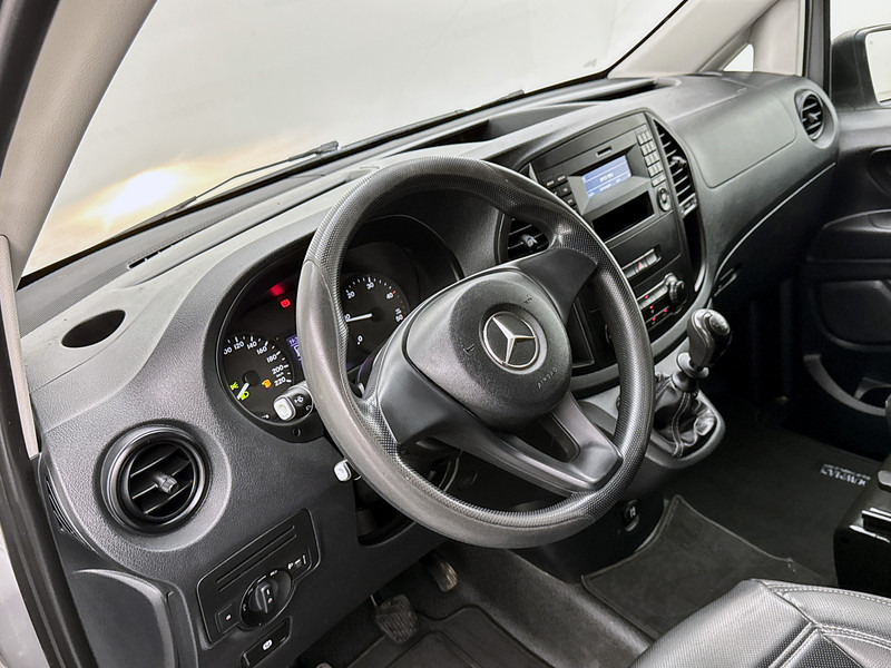 Mercedes-Benz Vito 109 CDI Lang Trekhaak Betimmering Cruise Control - Furgoneta pequeña: foto 4 Mercedes-Benz Vito 109 CDI Lang Trekhaak Betimmering Cruise Control - Furgoneta pequeña: foto 4