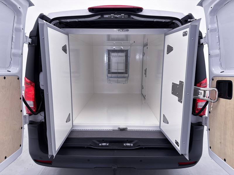 Mercedes-Benz Vito 116 CDI L2 Pro Vebabox koeling Trekhaak Multibeam LED Betimmering Achteruitrijcamera met Parkeersensoren - Frigorífico furgoneta: foto 4 Mercedes-Benz Vito 116 CDI L2 Pro Vebabox koeling Trekhaak Multibeam LED Betimmering Achteruitrijcamera met Parkeersensoren - Frigorífico furgoneta: foto 4