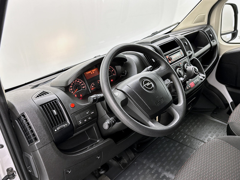 Opel Movano 2.2D 140pk Bakwagen met Laadklep Cruise Control Meubelbak Airco - Furgoneta: foto 5 Opel Movano 2.2D 140pk Bakwagen met Laadklep Cruise Control Meubelbak Airco - Furgoneta: foto 5