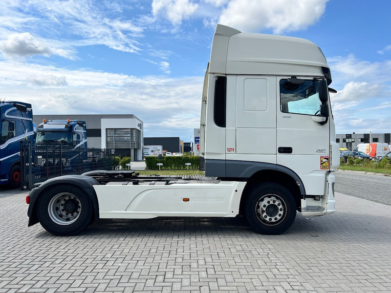 DAF XF 460 4x2 Trekker SSC / 2x Tank / full spoiler - Cabeza tractora: foto 4 DAF XF 460 4x2 Trekker SSC / 2x Tank / full spoiler - Cabeza tractora: foto 4
