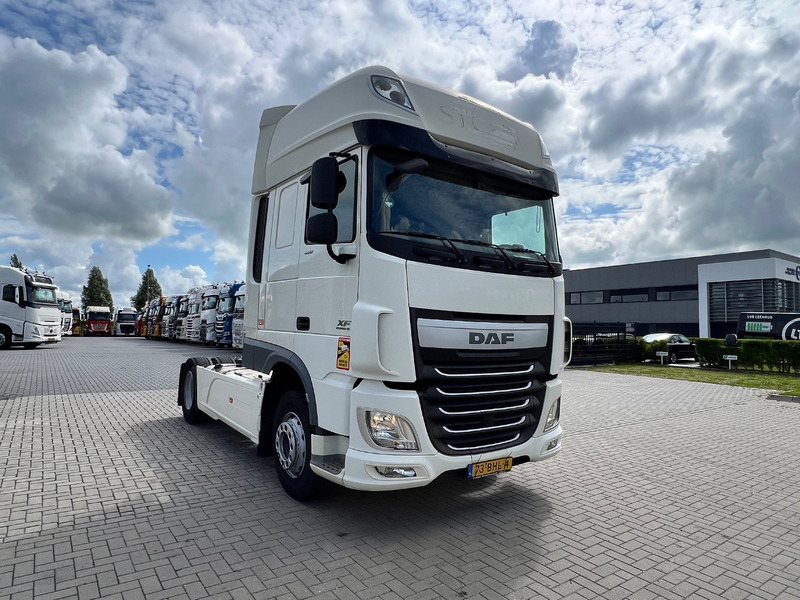DAF XF 460 4x2 Trekker SSC / 2x Tank / full spoiler - Cabeza tractora: foto 4 DAF XF 460 4x2 Trekker SSC / 2x Tank / full spoiler - Cabeza tractora: foto 4