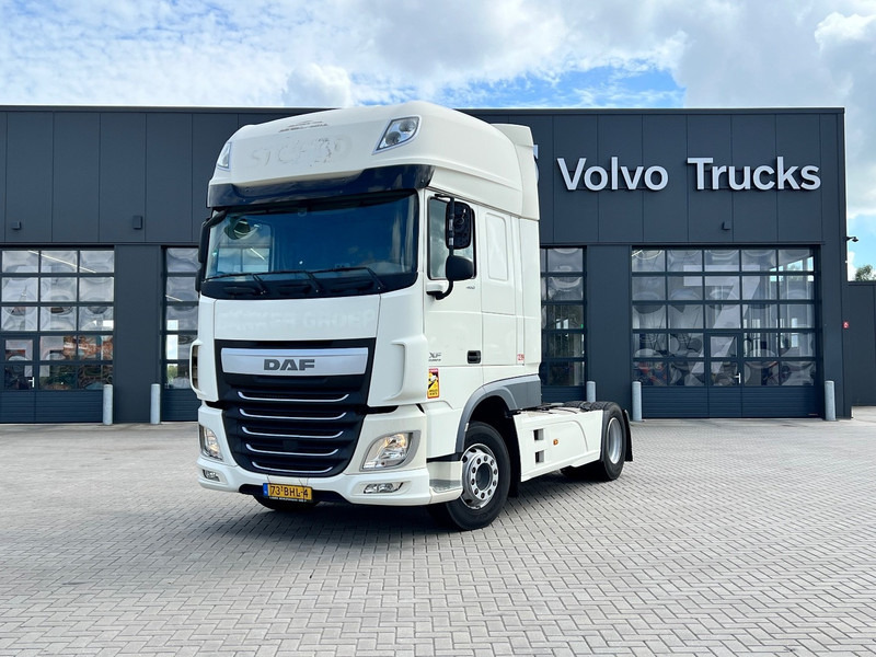 DAF XF 460 4x2 Trekker SSC / 2x Tank / full spoiler - Cabeza tractora: foto 2 DAF XF 460 4x2 Trekker SSC / 2x Tank / full spoiler - Cabeza tractora: foto 2