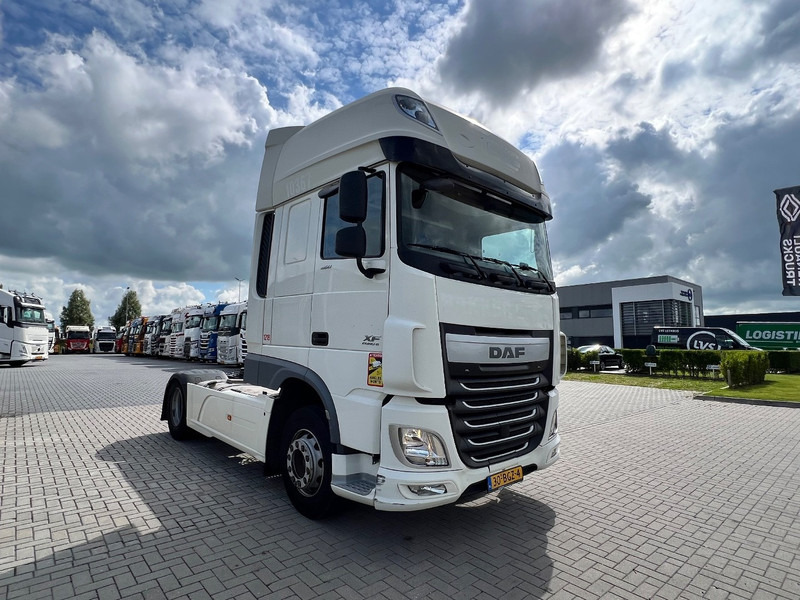 DAF XF 460 4x2 Trekker SSC / 2x Tank / full spoiler - Cabeza tractora: foto 3 DAF XF 460 4x2 Trekker SSC / 2x Tank / full spoiler - Cabeza tractora: foto 3