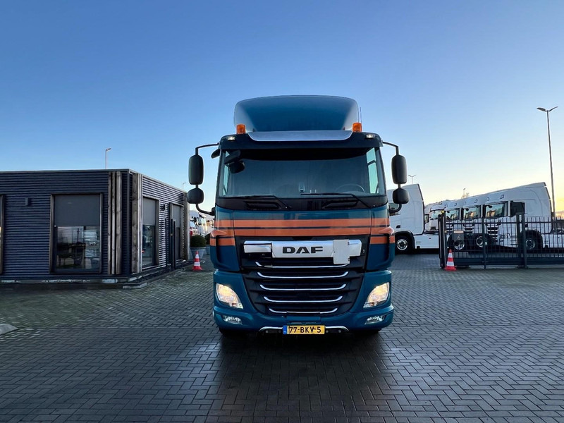 DAF CF85 6x2 containersysteem Only 350.000km / HIAB XR 26S Haakarmsyteem - Multibasculante camión: foto 2 DAF CF85 6x2 containersysteem Only 350.000km / HIAB XR 26S Haakarmsyteem - Multibasculante camión: foto 2