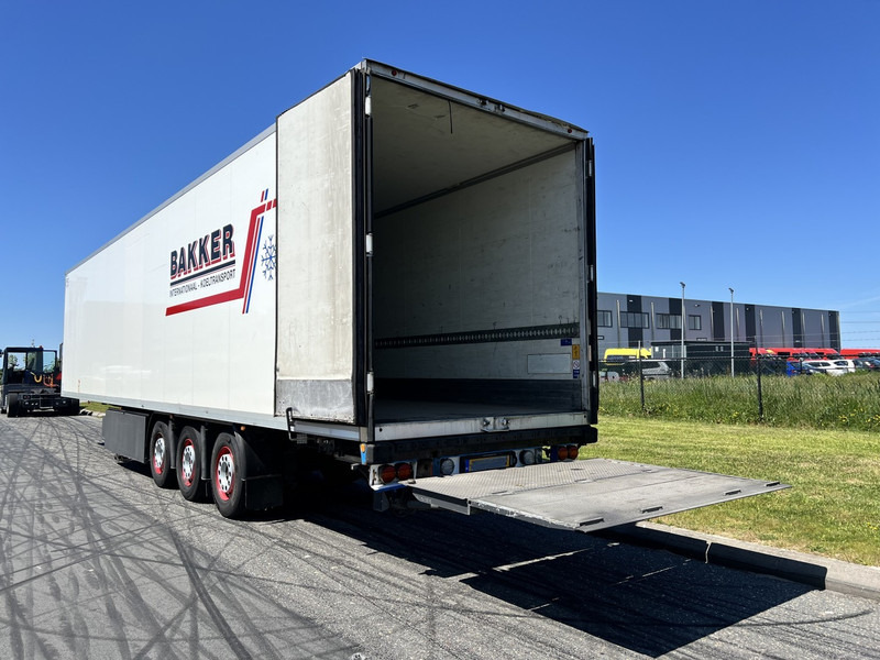 Leasing financiero de Kögel 3 - assige koeloplegger Carrier vector 1550 leasing Kögel 3 - assige koeloplegger Carrier vector 1550: foto 19