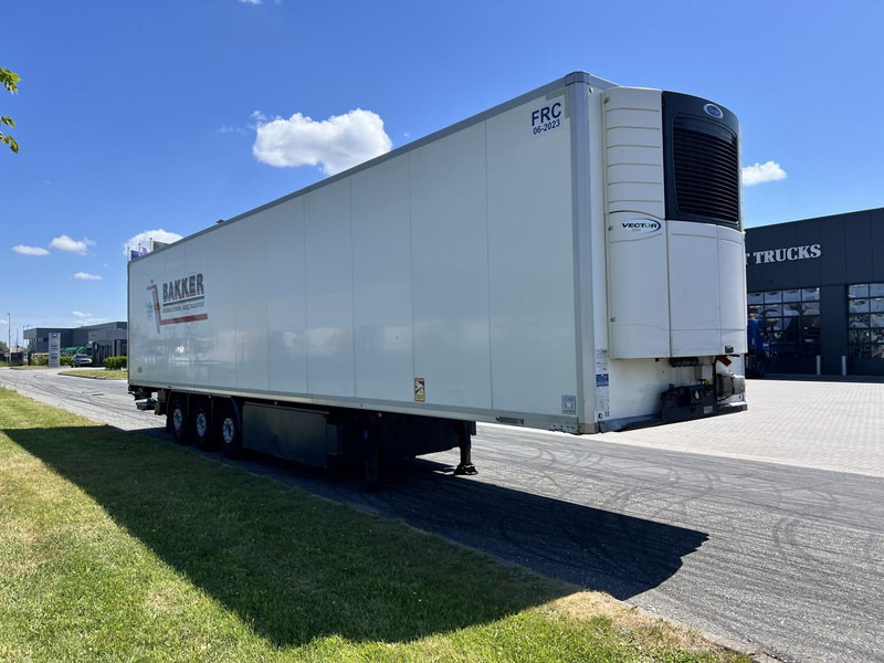 Kögel 3 - assige koeloplegger Carrier vector 1550 - Frigorífico semirremolque: foto 3 Kögel 3 - assige koeloplegger Carrier vector 1550 - Frigorífico semirremolque: foto 3