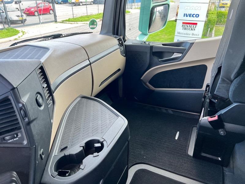 Camión lona Mercedes-Benz Actros 2745 6x2 bakwagen Schuifzeilen: foto 18 Camión lona Mercedes-Benz Actros 2745 6x2 bakwagen Schuifzeilen: foto 18