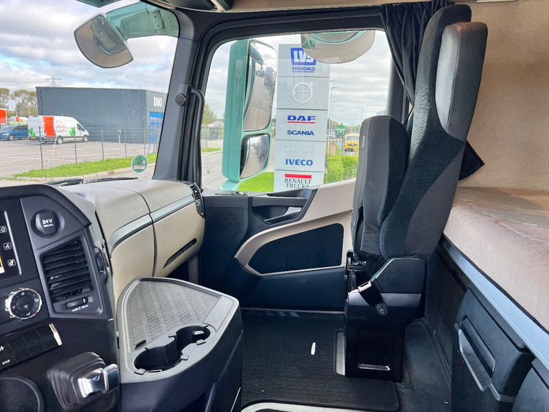 Camión lona Mercedes-Benz Actros 2745 6x2 bakwagen Schuifzeilen: foto 17 Camión lona Mercedes-Benz Actros 2745 6x2 bakwagen Schuifzeilen: foto 17