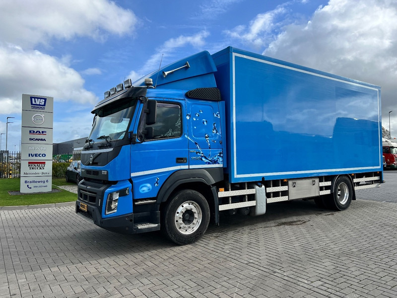 Camión caja cerrada Volvo FMX 330 4X2 Bakwagen: foto 1