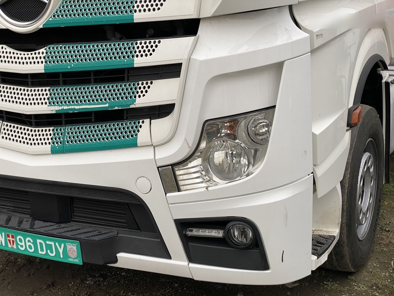 Mercedes-Benz Cap tractor MERCEDES-BENZ TOP Actros 1842 MP4 Klima MegaSpace - Cabeza tractora: foto 3 Mercedes-Benz Cap tractor MERCEDES-BENZ TOP Actros 1842 MP4 Klima MegaSpace - Cabeza tractora: foto 3