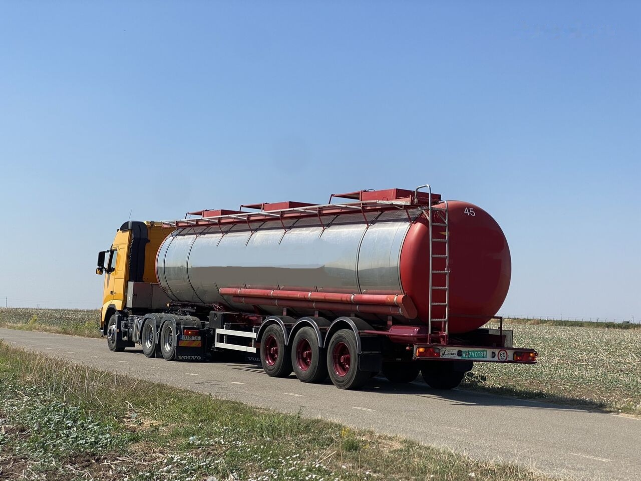 LAG Cisterna Inox alimentar -REVIZIE COMPLETA - agricultura - AZOT - Cisterna semirremolque: foto 4 LAG Cisterna Inox alimentar -REVIZIE COMPLETA - agricultura - AZOT - Cisterna semirremolque: foto 4