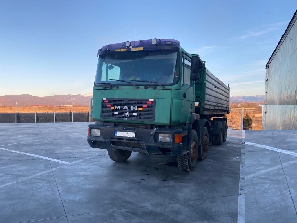 MAN 41-422 - Trakker 8x4 - Diferential 100 TONE - Volquete camión: foto 2 MAN 41-422 - Trakker 8x4 - Diferential 100 TONE - Volquete camión: foto 2