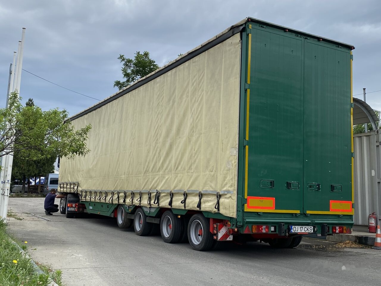 Meusburger Typ: MPG-4 - trailer combine / tractoare / vole - axe viratoare - Góndola rebajadas semirremolque: foto 1 Meusburger Typ: MPG-4 - trailer combine / tractoare / vole - axe viratoare - Góndola rebajadas semirremolque: foto 1
