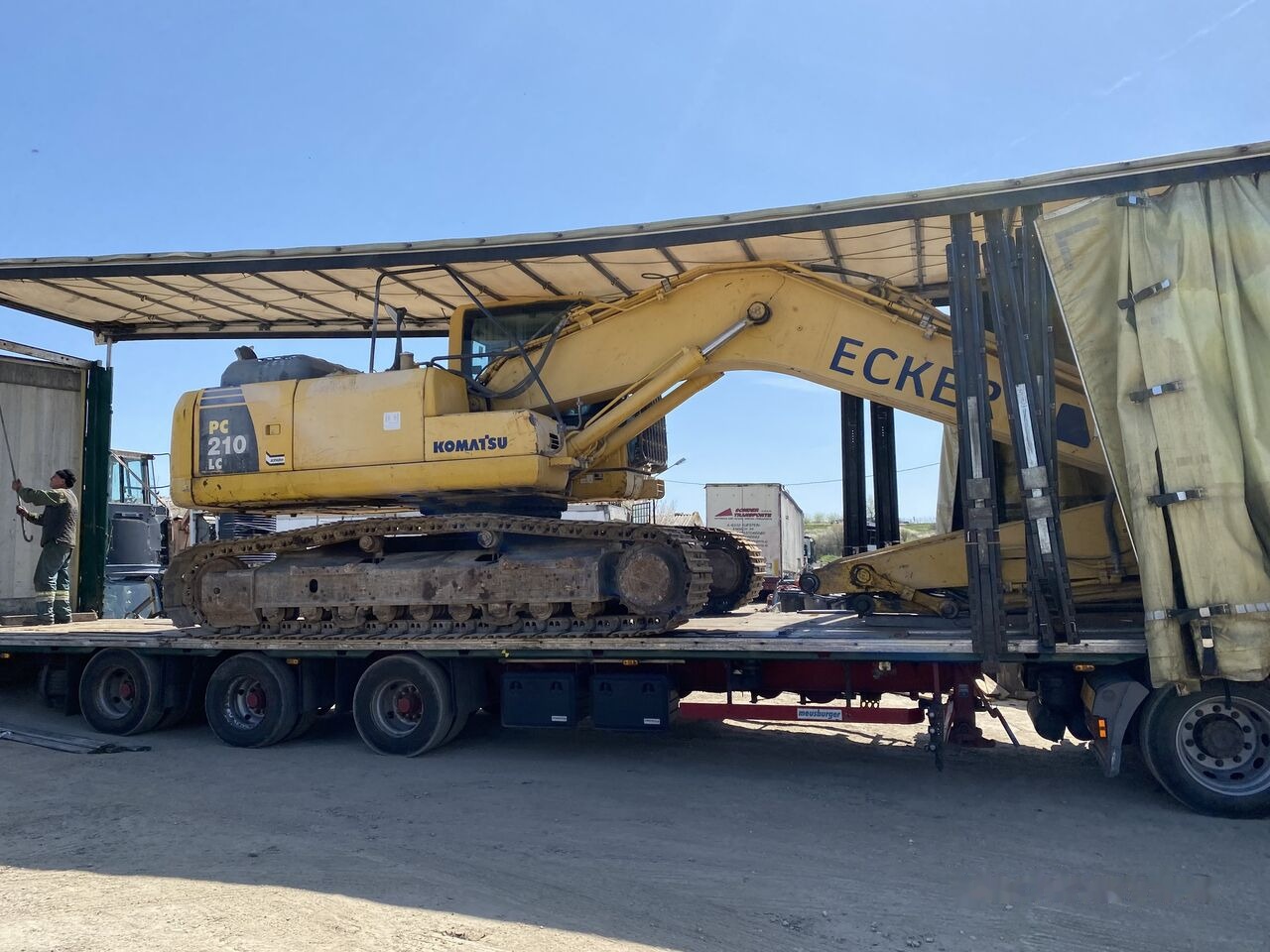 Din dezmembrari pentru KOMATSU PC210 -6 -8 -10 , second hand Komatsu - Piezas de recambio para Excavadora: foto 1 Din dezmembrari pentru KOMATSU PC210 -6 -8 -10 , second hand Komatsu - Piezas de recambio para Excavadora: foto 1