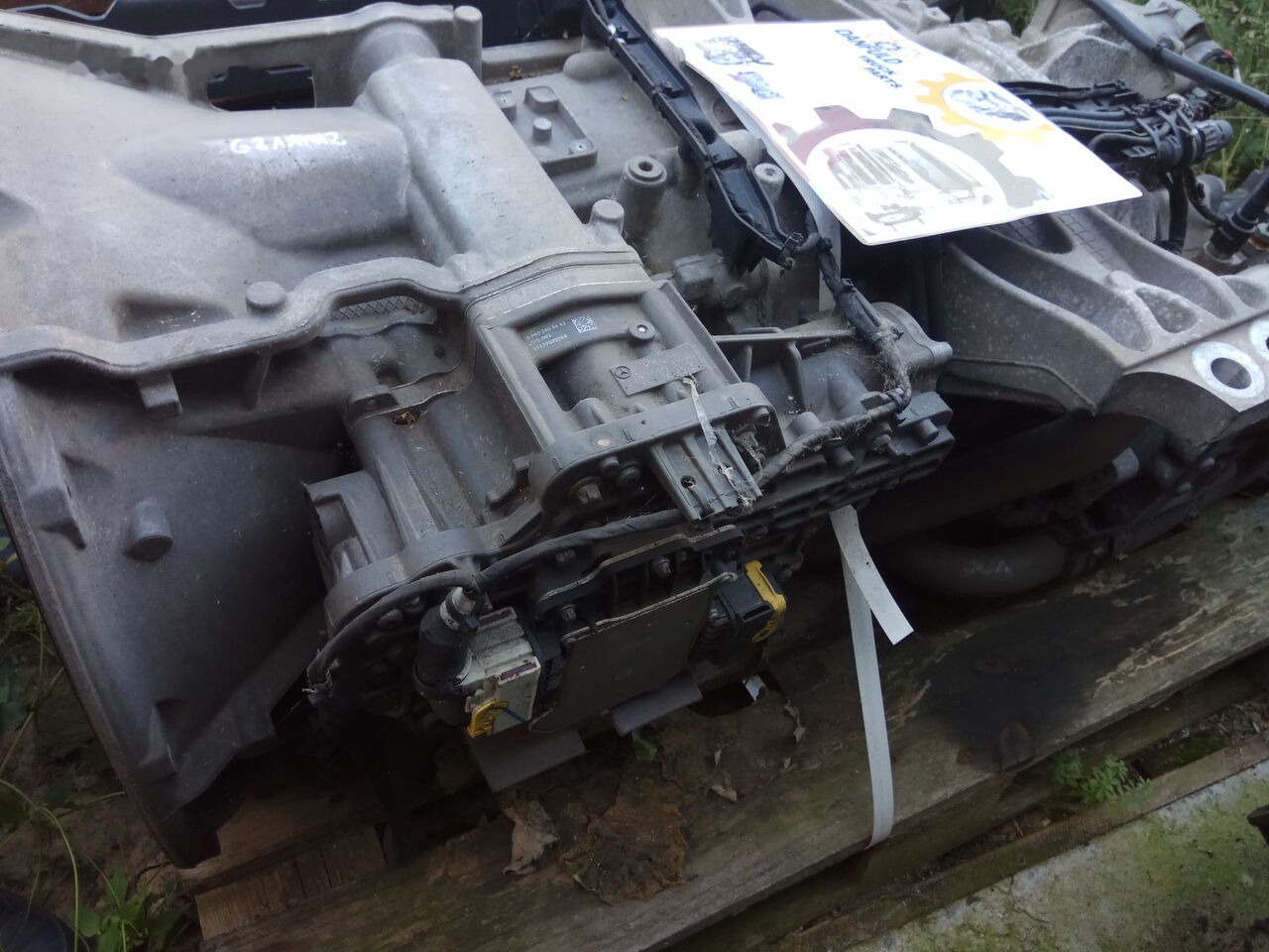 Daimler-Benz G211-12 715.352 Mercedes-Benz truck - Caja de cambios para Camión: foto 1 Daimler-Benz G211-12 715.352 Mercedes-Benz truck - Caja de cambios para Camión: foto 1