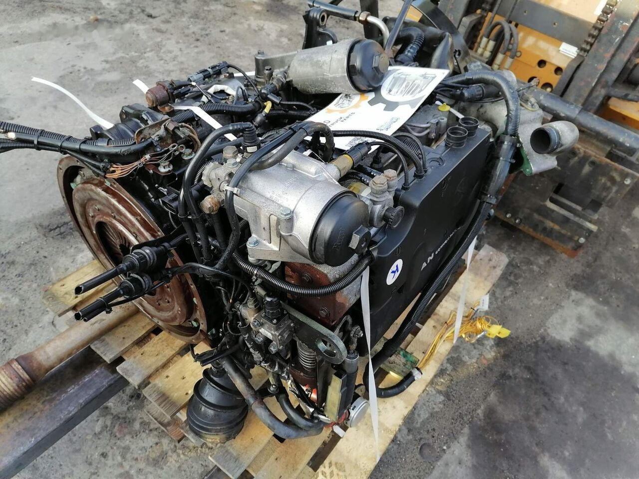 MAN D0834 LFL65 MAN TGL - Motor para Camión: foto 2 MAN D0834 LFL65 MAN TGL - Motor para Camión: foto 2