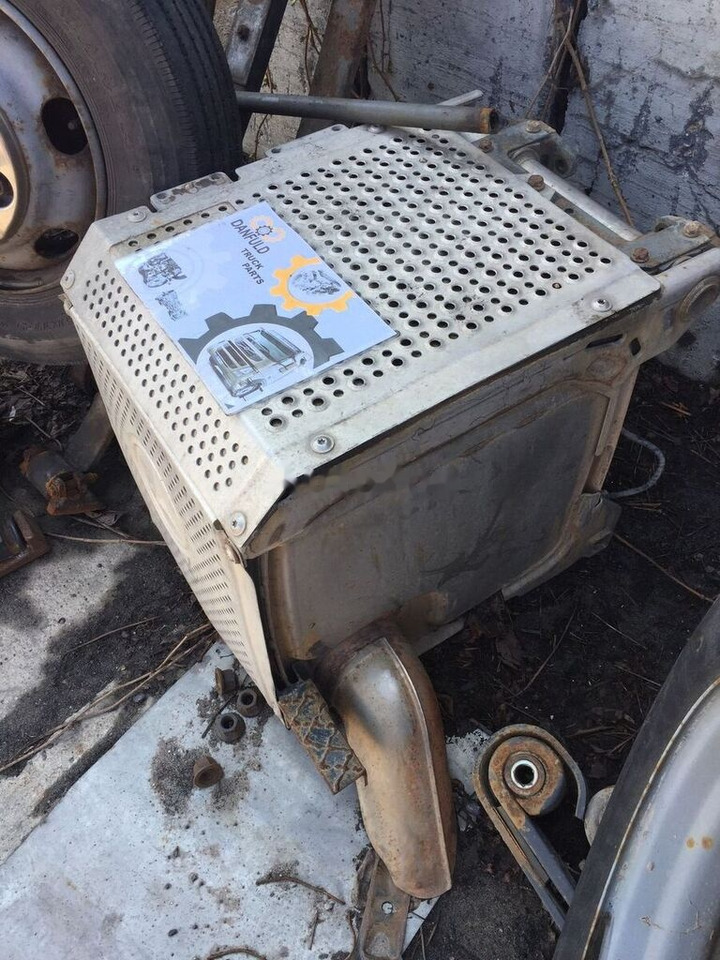 Mercedes-Benz Axor OM457LA   truck - Convertidor catalítico para Camión: foto 2 Mercedes-Benz Axor OM457LA   truck - Convertidor catalítico para Camión: foto 2