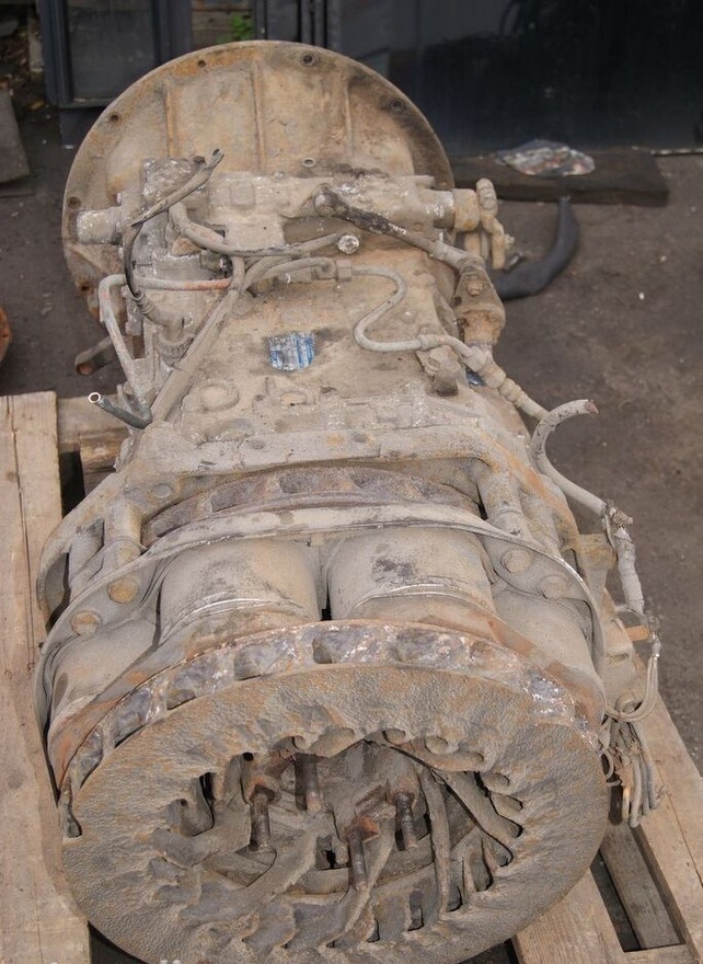 ZF 8S180 Neoplan - Caja de cambios para Autobús: foto 2 ZF 8S180 Neoplan - Caja de cambios para Autobús: foto 2