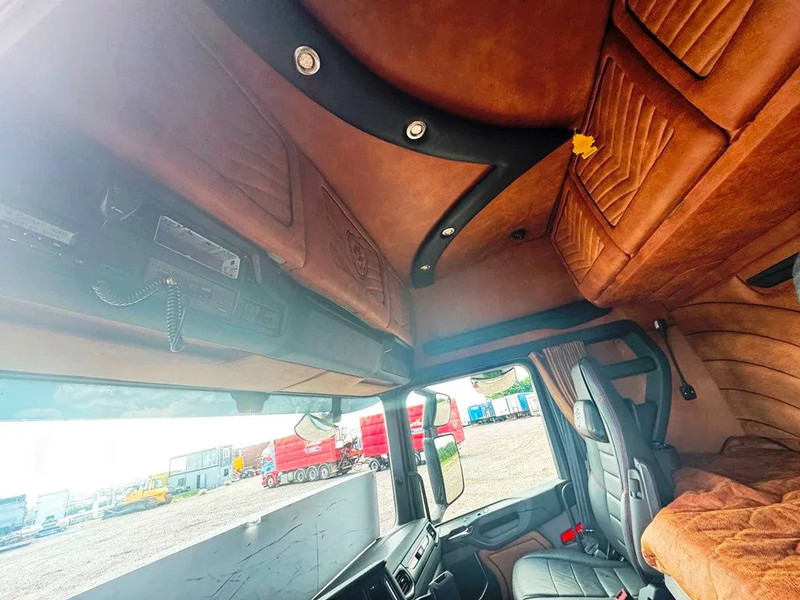 Cabeza tractora Scania R650 V8 NGS Special Interior. . 6x4: foto 12
