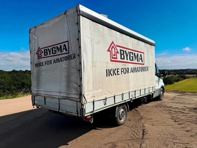 Furgoneta con caja de lona Iveco 35S18 3,0 TDI Aut. Gear. Euro 6. webasto night heater: foto 10 Furgoneta con caja de lona Iveco 35S18 3,0 TDI Aut. Gear. Euro 6. webasto night heater: foto 10