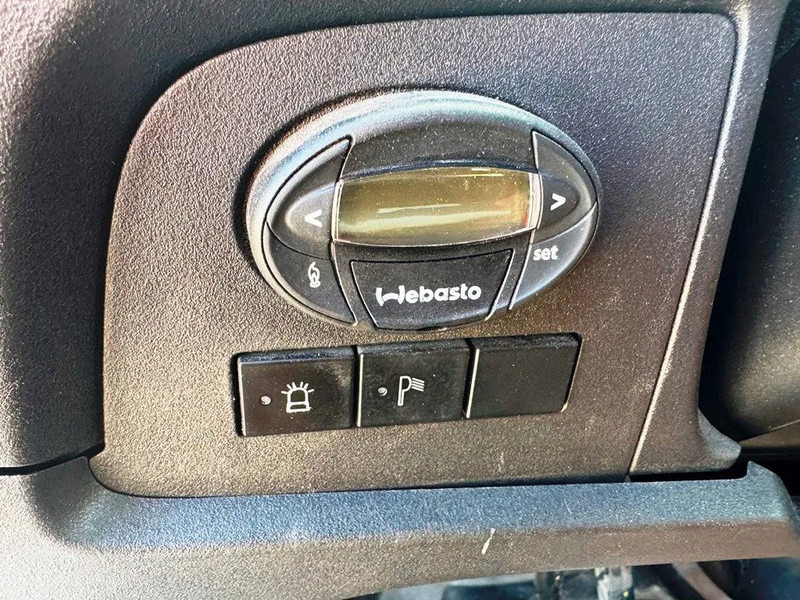 Furgoneta con caja de lona Iveco 35S18 3,0 TDI Aut. Gear. Euro 6. webasto night heater: foto 19 Furgoneta con caja de lona Iveco 35S18 3,0 TDI Aut. Gear. Euro 6. webasto night heater: foto 19