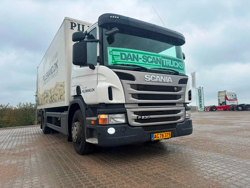 Scania P230 inkl. lift with remote control. - Camión caja cerrada: foto 5 Scania P230 inkl. lift with remote control. - Camión caja cerrada: foto 5
