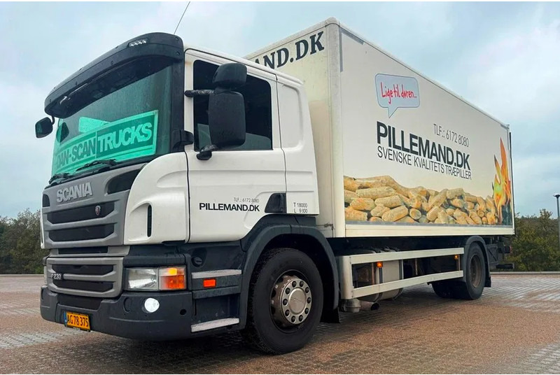 Scania P230 inkl. lift with remote control. - Camión caja cerrada: foto 1 Scania P230 inkl. lift with remote control. - Camión caja cerrada: foto 1