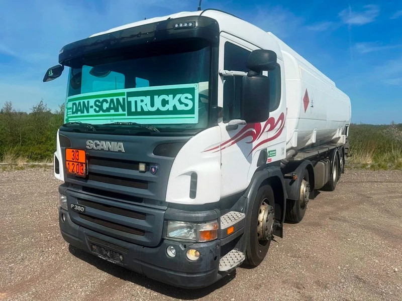 Scania P380 P380 8x2*6 .ADR/FL . 24200 L Tank - Air / Air suspension. - Cisterna camión: foto 4 Scania P380 P380 8x2*6 .ADR/FL . 24200 L Tank - Air / Air suspension. - Cisterna camión: foto 4