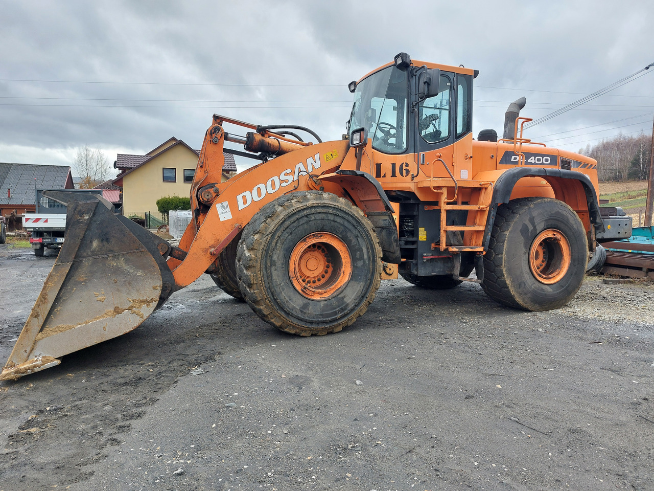 DOOSAN DL400 - Cargadora de ruedas: foto 2 DOOSAN DL400 - Cargadora de ruedas: foto 2
