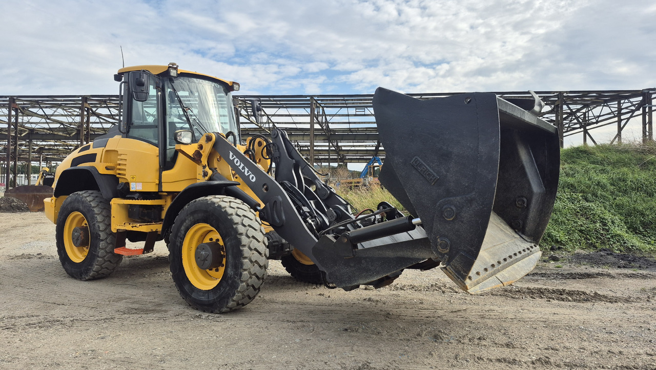 Cargadora de ruedas VOLVO L45H: foto 6 Cargadora de ruedas VOLVO L45H: foto 6