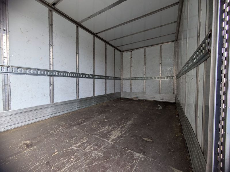 MAN TGL Cubo con pedana 7,5 tonn EURO6 MAN TGL 7,5 tonn EURO6 - Camión caja cerrada: foto 5 MAN TGL Cubo con pedana 7,5 tonn EURO6 MAN TGL 7,5 tonn EURO6 - Camión caja cerrada: foto 5