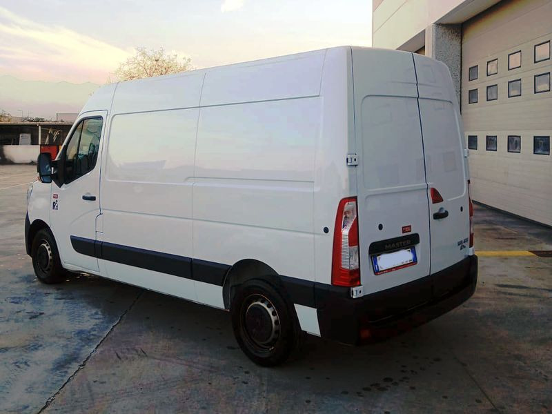 Renault Master Furgone red edition 2021 - Furgón: foto 3 Renault Master Furgone red edition 2021 - Furgón: foto 3