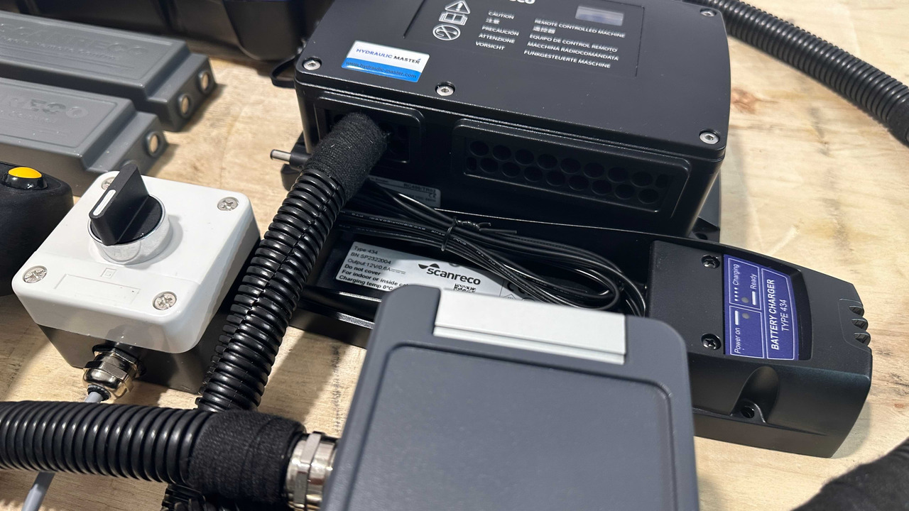 Maquinaria forestal Proportional Valve Walvoil DPX100 with Control Scanreco RC400 and JP Joysticks Danfoss for Parker, Nordhyraulic, Fassi, Hiab: foto 18