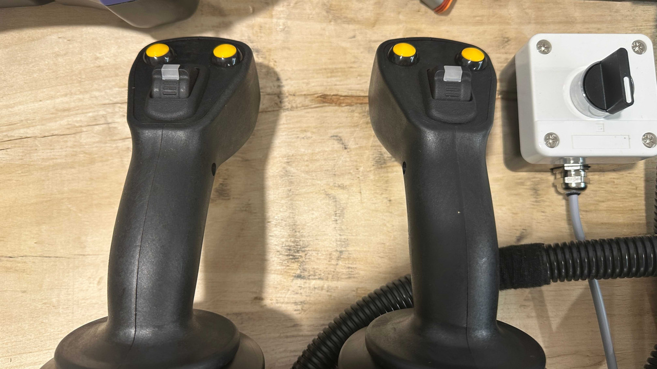 Maquinaria forestal Proportional Valve Walvoil DPX100 with Control Scanreco RC400 and JP Joysticks Danfoss for Parker, Nordhyraulic, Fassi, Hiab: foto 7