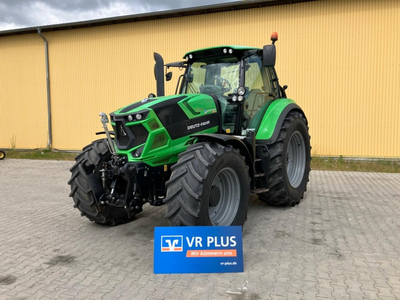 Deutz-Fahr 6175 TTVSONDERAKTION - Tractor: foto 1 Deutz-Fahr 6175 TTVSONDERAKTION - Tractor: foto 1
