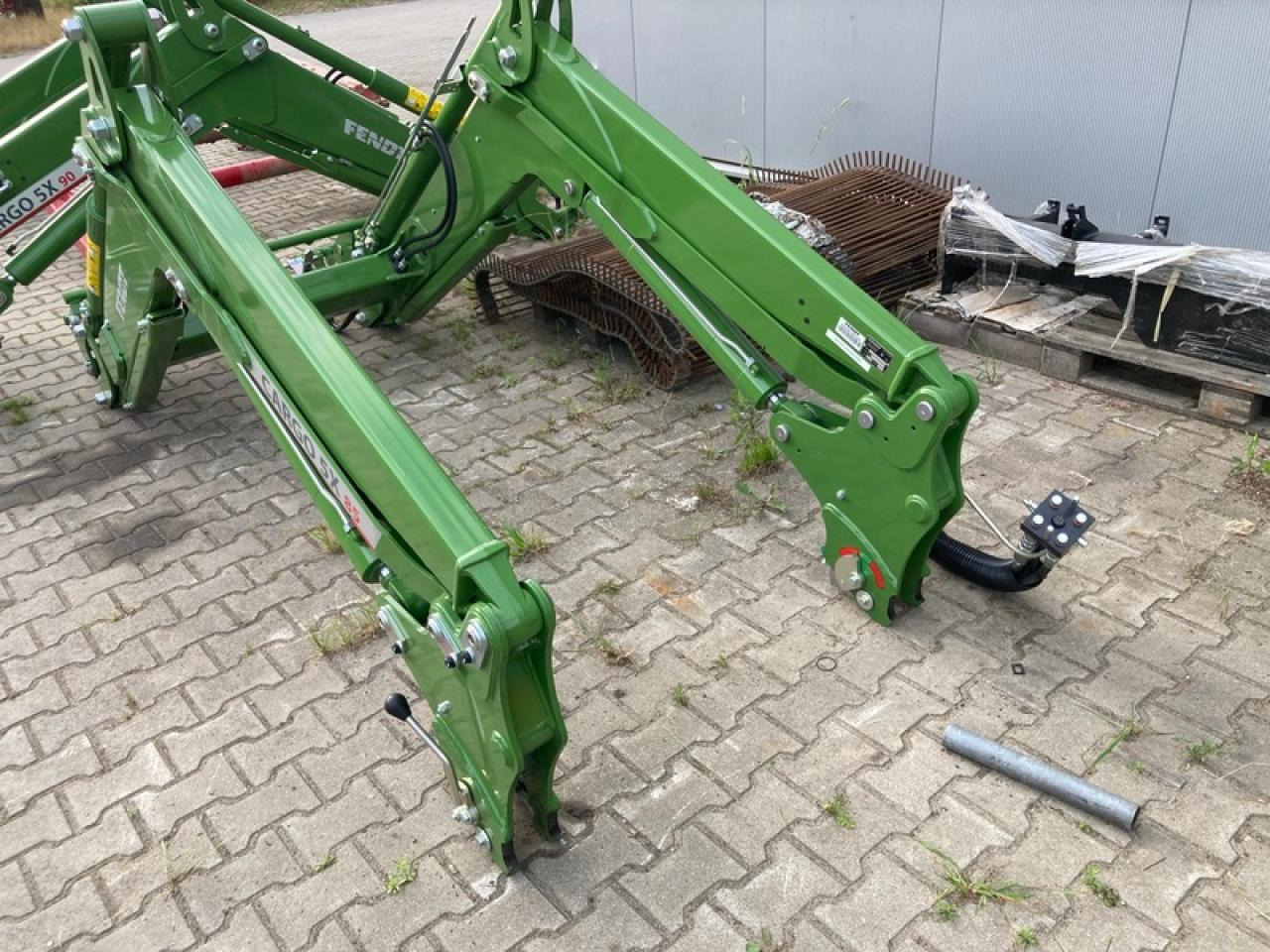 Fendt FRONTLADER CARGO 5X85 AKTION - Cargador frontal para tractor: foto 2 Fendt FRONTLADER CARGO 5X85 AKTION - Cargador frontal para tractor: foto 2