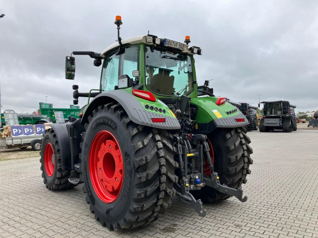 Fendt VARIO 728 GEN 7 PROFI+ RTK - Tractor: foto 3 Fendt VARIO 728 GEN 7 PROFI+ RTK - Tractor: foto 3