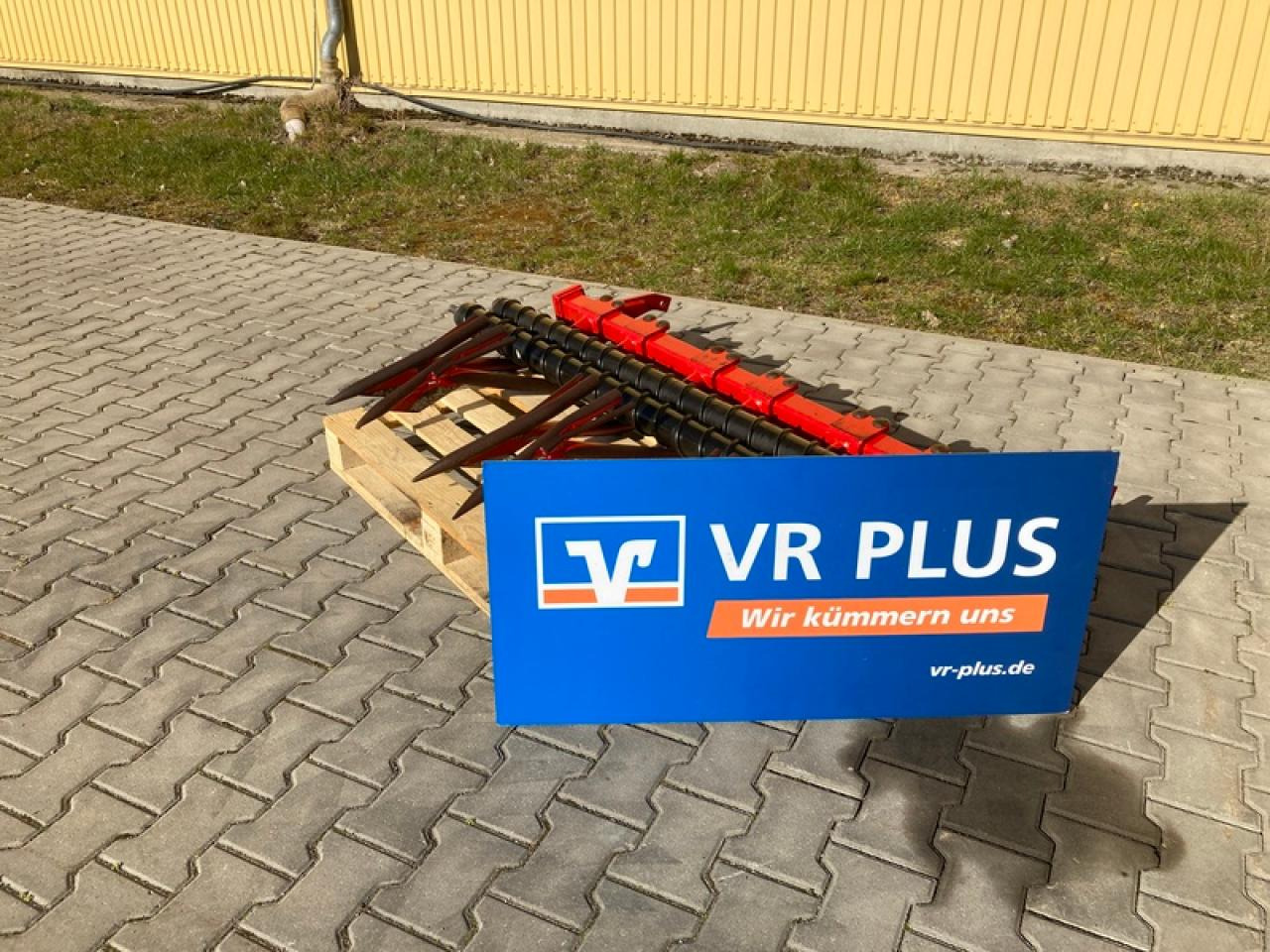 Grimme MÖHRENAUFNAHME EVO 280 - Arrancadora de patatas: foto 1 Grimme MÖHRENAUFNAHME EVO 280 - Arrancadora de patatas: foto 1