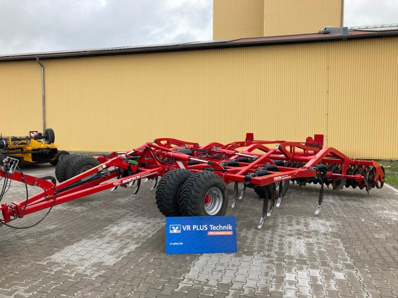 Horsch TERRANO 6.3GX - Cultivador: foto 1 Horsch TERRANO 6.3GX - Cultivador: foto 1