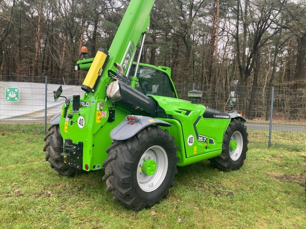 Merlo TF 35.7-140 - Manipulador telescópico: foto 3 Merlo TF 35.7-140 - Manipulador telescópico: foto 3