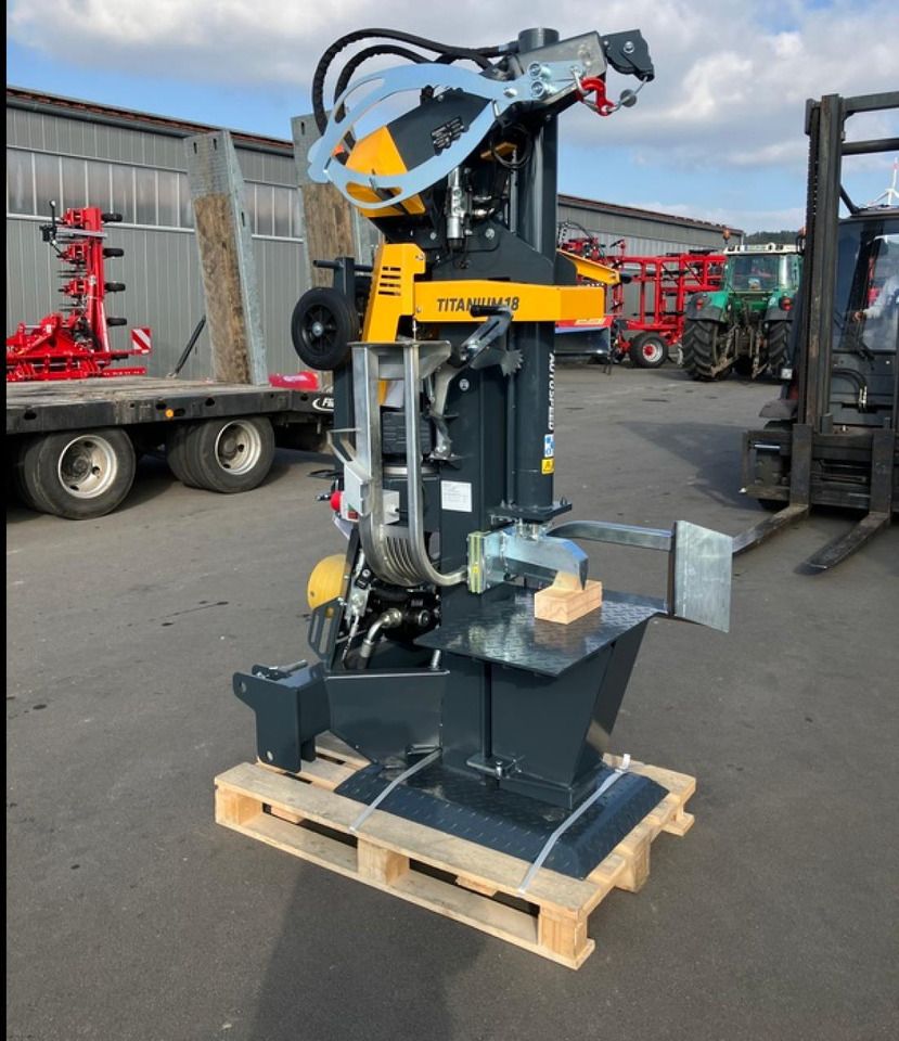 UNIFOREST TITANIUM 18CD+E - Astilladora de leña: foto 2 UNIFOREST TITANIUM 18CD+E - Astilladora de leña: foto 2