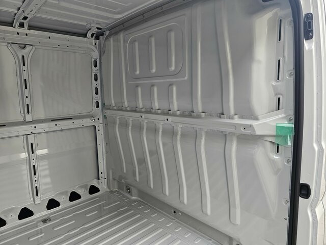 Furgón nuevo FIAT Ducato 35 140 Serie10-9.2 Modell 25 L2H1 sofort...: foto 29 Furgón nuevo FIAT Ducato 35 140 Serie10-9.2 Modell 25 L2H1 sofort...: foto 29