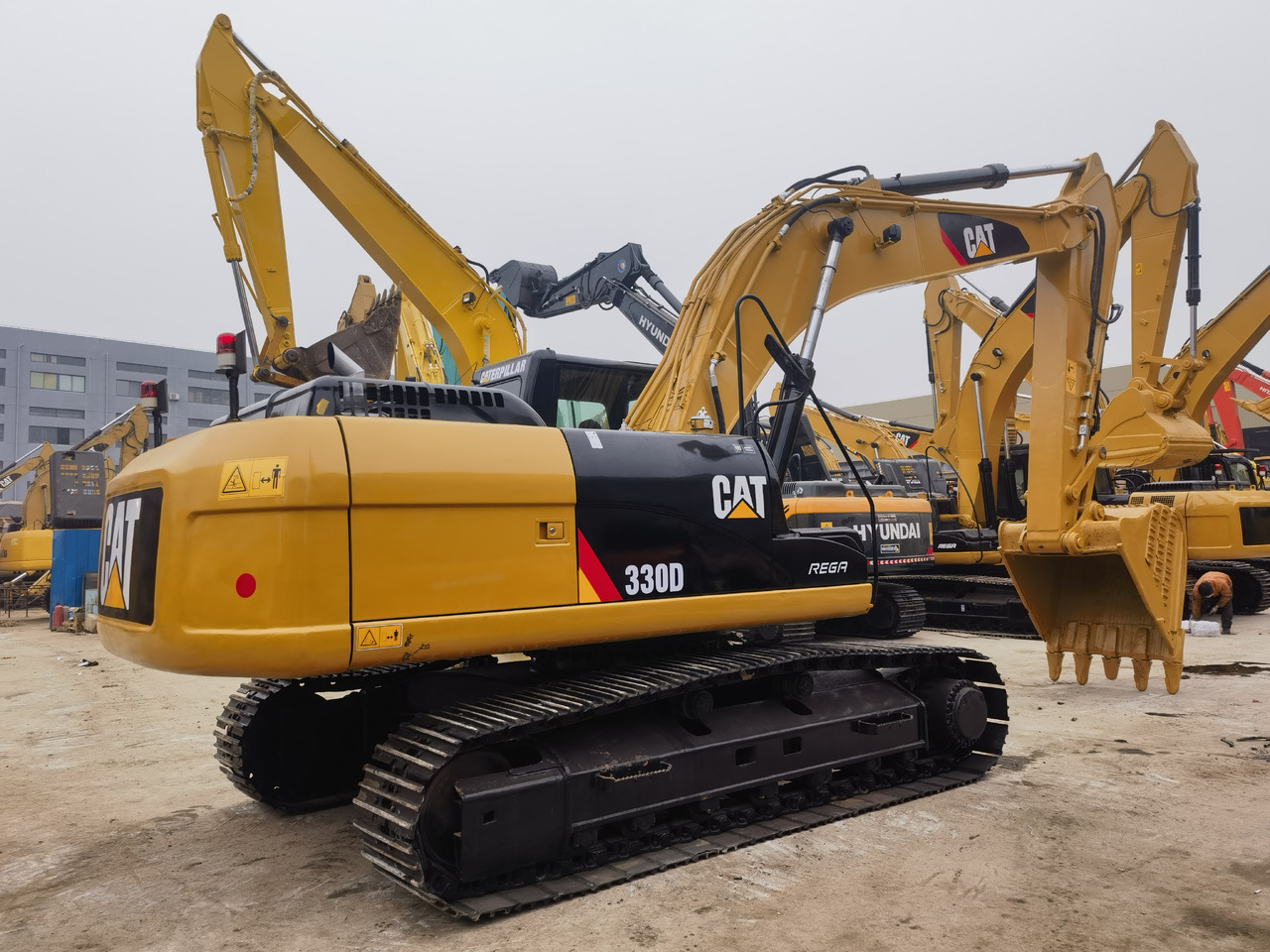 CAT 330D Excavator - Excavadora de cadenas: foto 2 CAT 330D Excavator - Excavadora de cadenas: foto 2