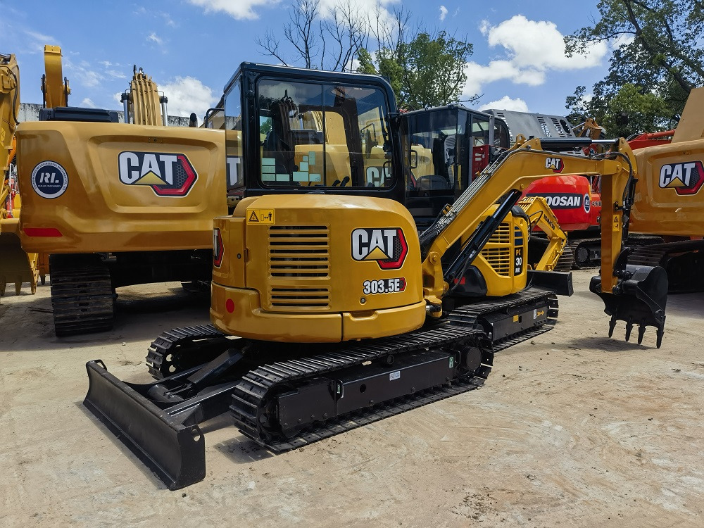 CATERPILLAR CAT 303.5E MINI Crawler excavator - Miniexcavadora: foto 1 CATERPILLAR CAT 303.5E MINI Crawler excavator - Miniexcavadora: foto 1