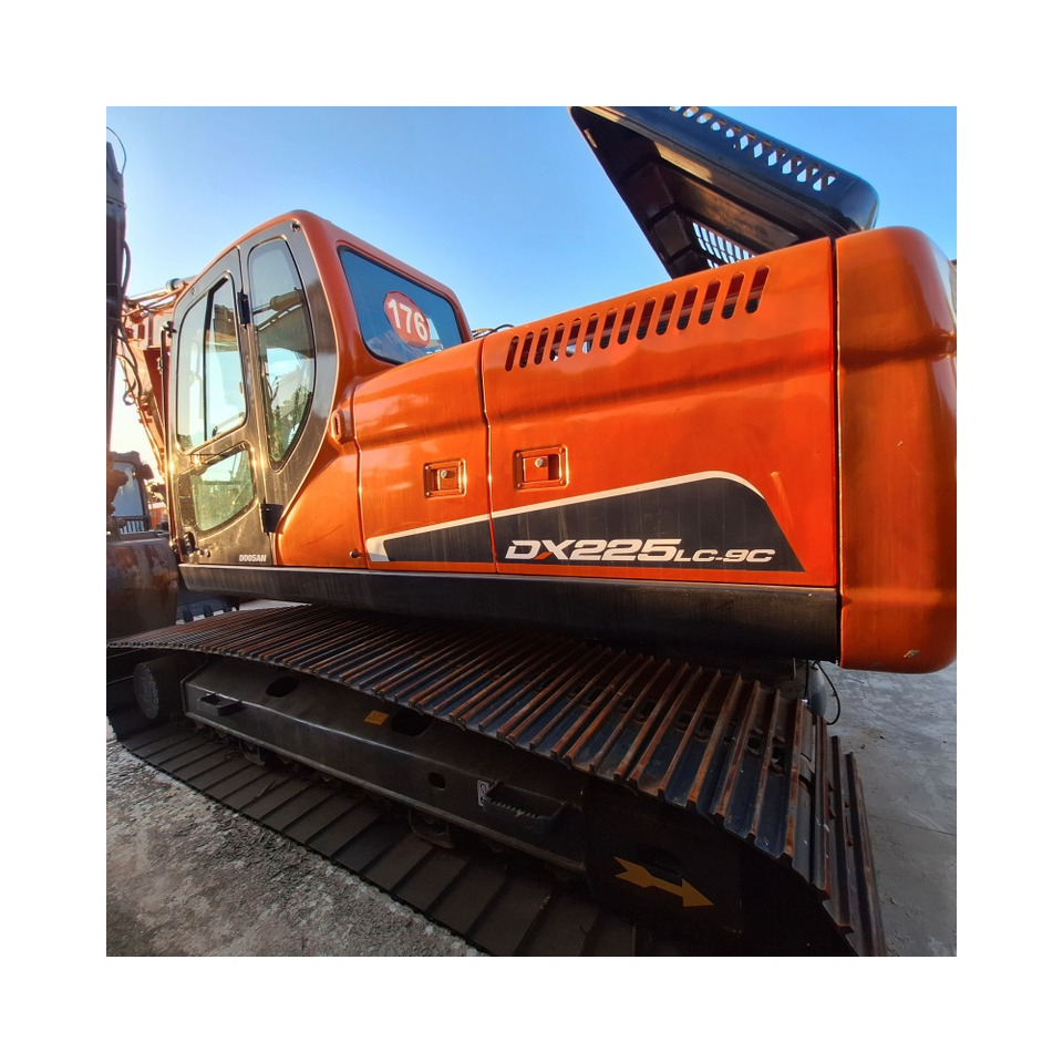 Doosan Dx225LC-9C Crawler Excavator - Excavadora de cadenas: foto 2 Doosan Dx225LC-9C Crawler Excavator - Excavadora de cadenas: foto 2