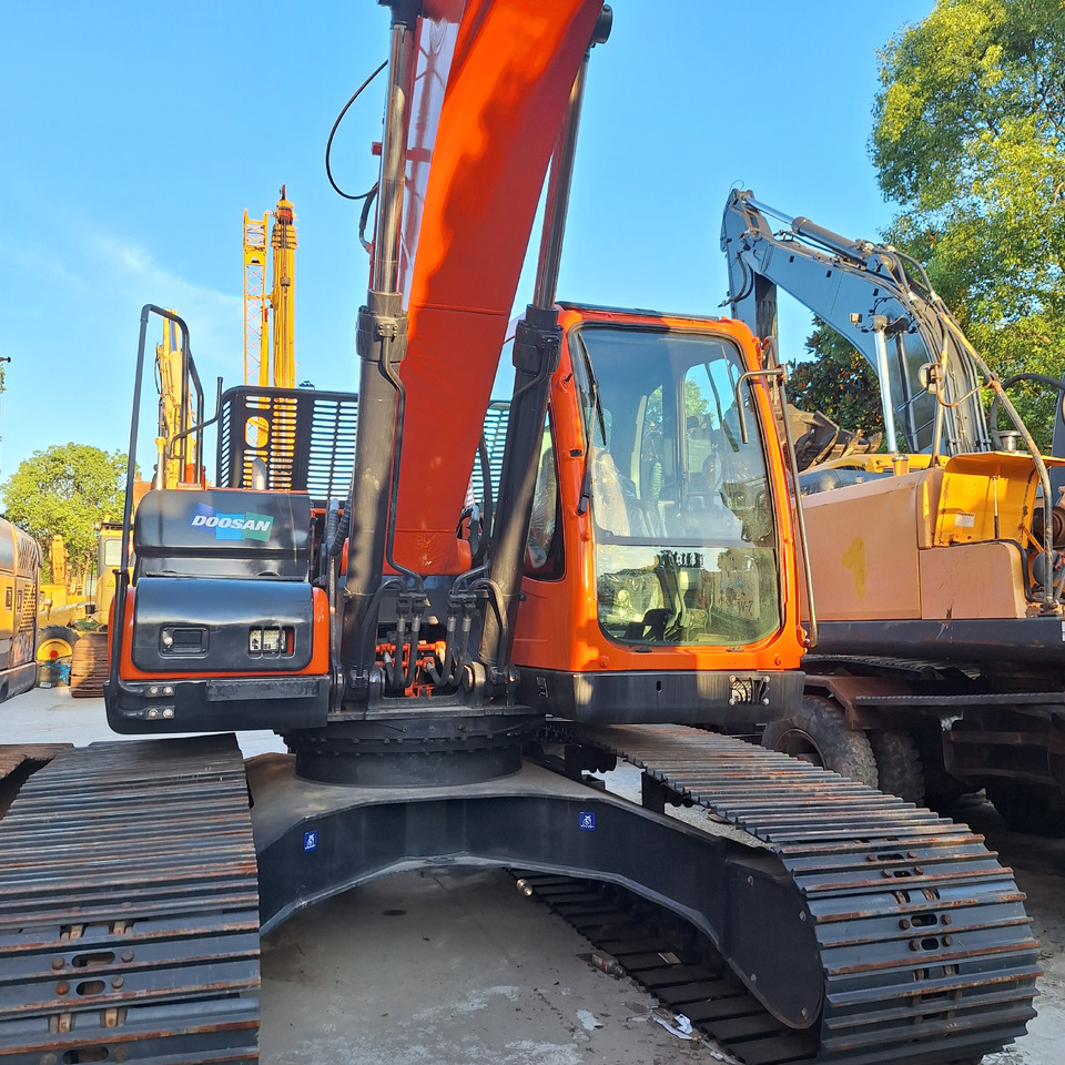 Doosan Dx225LC-9C Crawler Excavator - Excavadora de cadenas: foto 5 Doosan Dx225LC-9C Crawler Excavator - Excavadora de cadenas: foto 5
