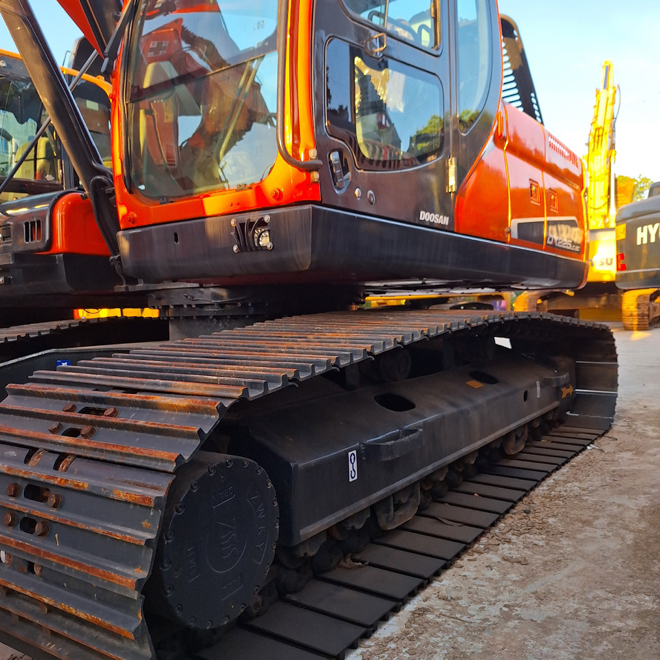 Doosan Dx225LC-9C Crawler Excavator - Excavadora de cadenas: foto 1 Doosan Dx225LC-9C Crawler Excavator - Excavadora de cadenas: foto 1